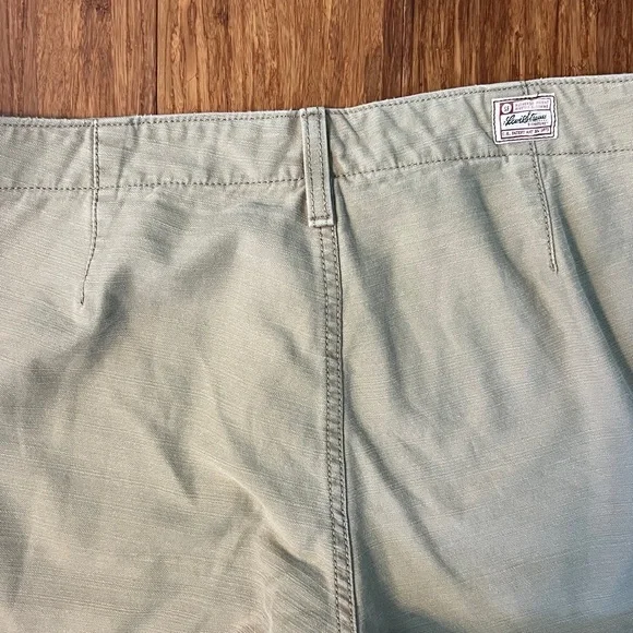 35. Levi Strauss Signature khaki cargo capri pants, Size Misses 4, 100% cotton - Picture 4 of 15